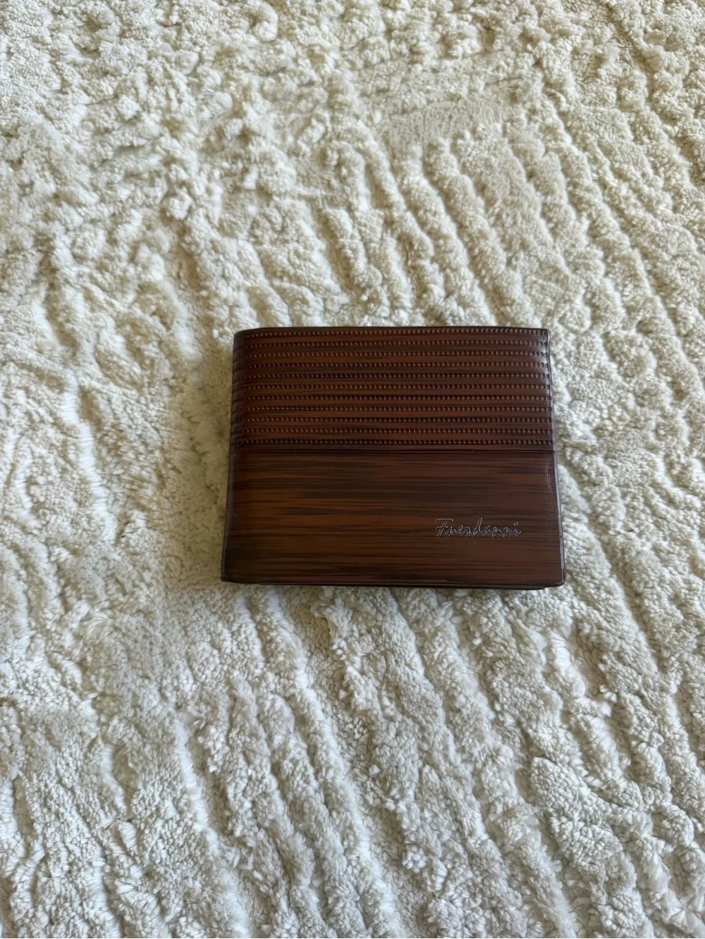 Fuerdanni Brown Leather Bi-Fold Wallet